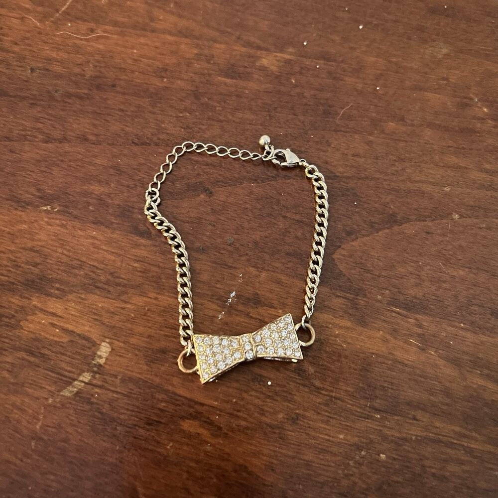 Vintage Silver Tone Crystal Bow Bracelet 8.75”